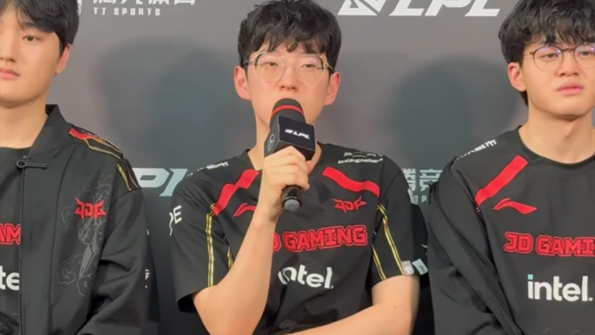 爱游戏体育Scout赛事官方发布回归赛场新规，拜仁争议不断！的简单介绍